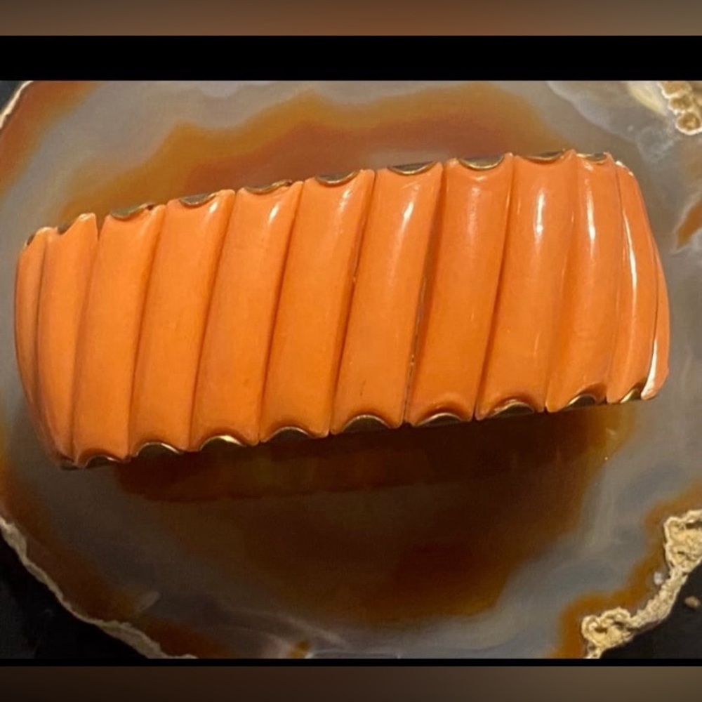 Vintage Gold Tone Coral Lucite Stretch Bracelet #9415 💎 SALE - Picture 12 of 15